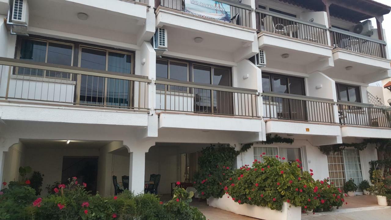 Manoli Apartments Ayia Napa Eksteriør billede